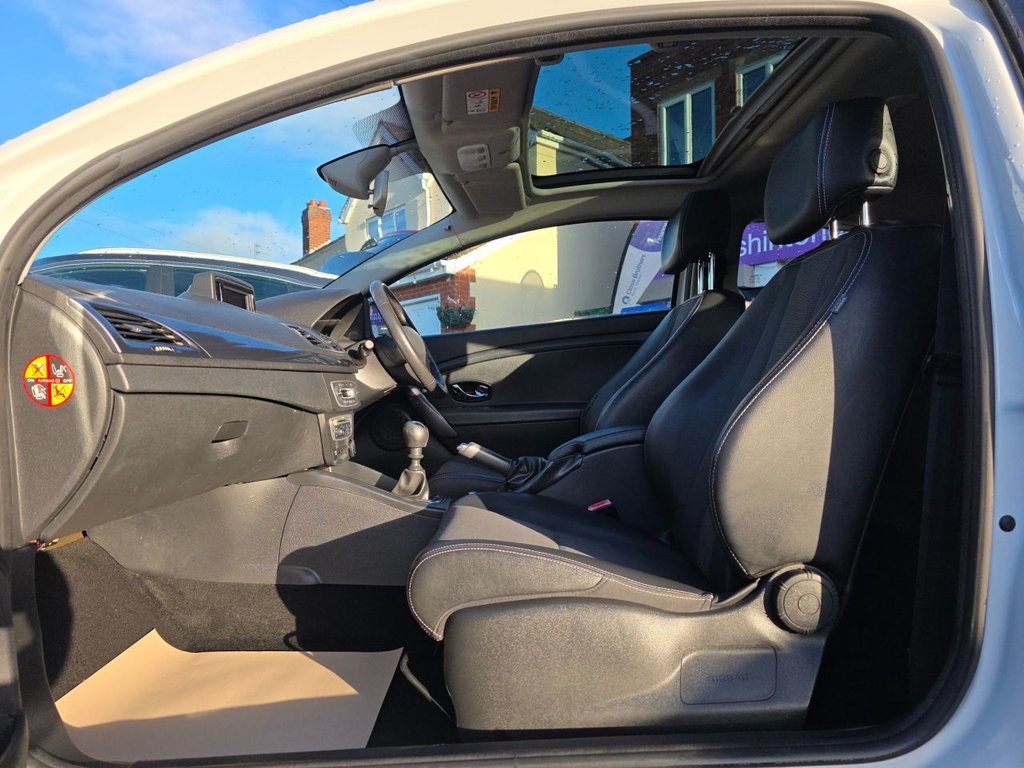 Used Renault Megane 2015 for sale - 76356775: Photo 21