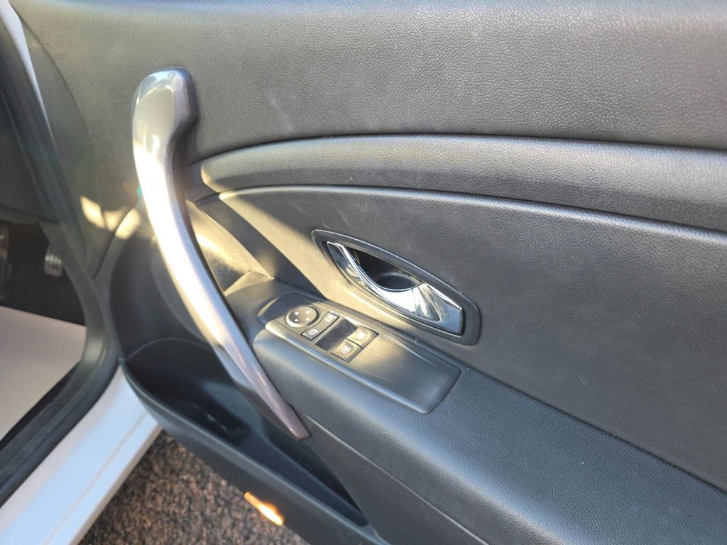 Used Renault Megane 2015 for sale - 76356775: Photo 24