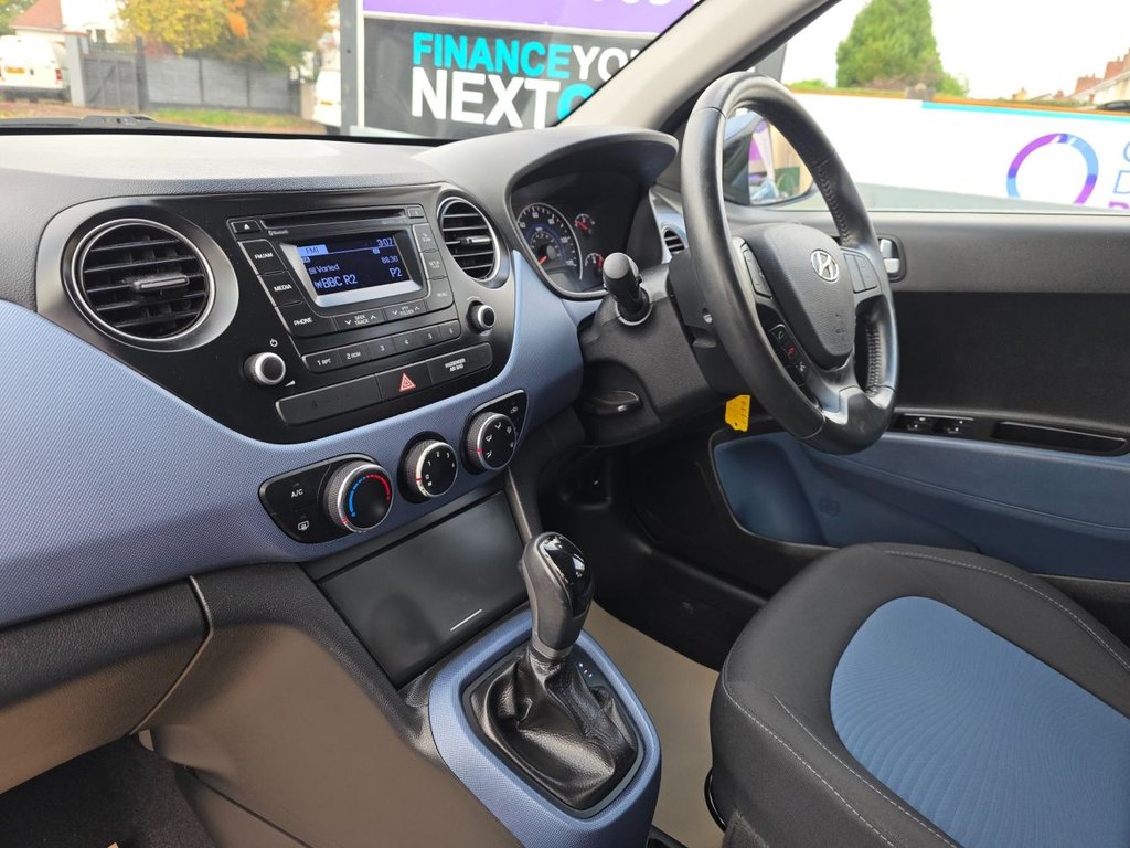 Used Hyundai i10 2014 for sale - 76092606: Photo 11