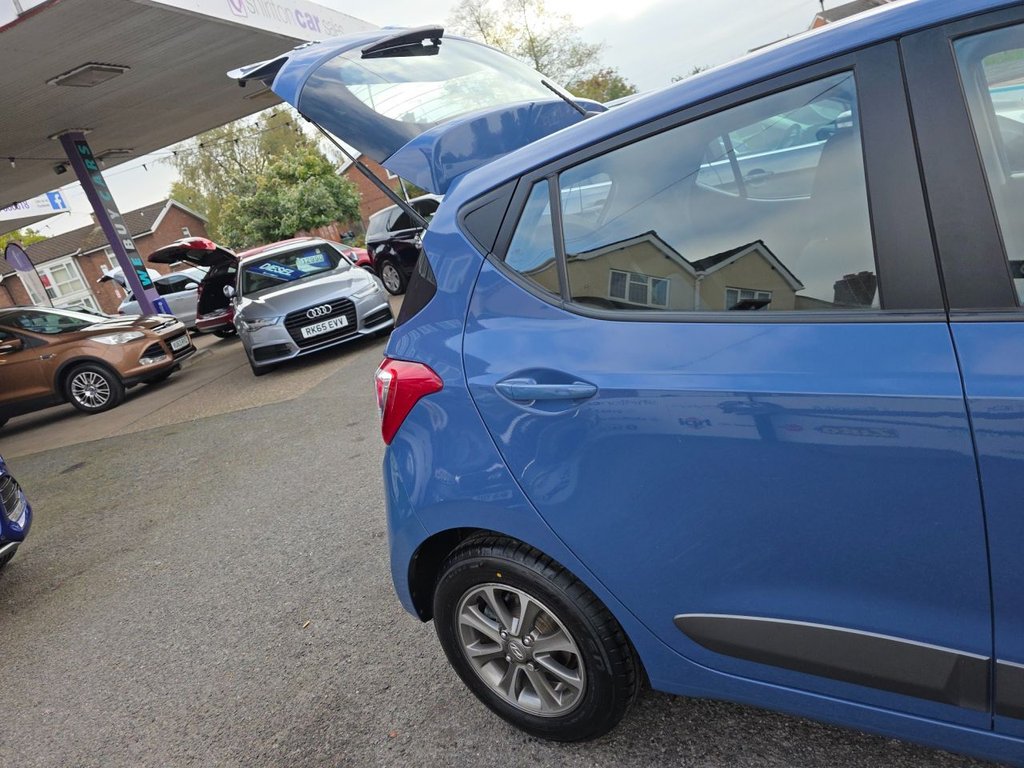 Used Hyundai i10 2014 for sale - 76092606: Photo 13