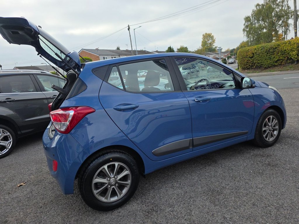 Used Hyundai i10 2014 for sale - 76092606: Photo 4