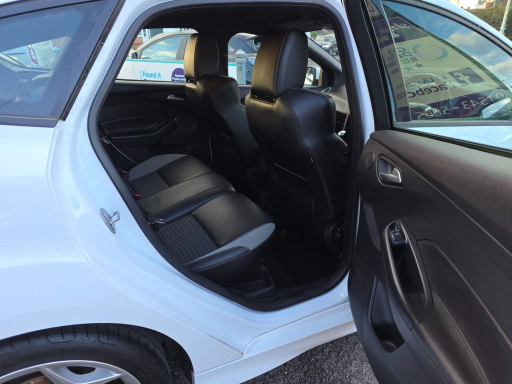 Used Ford Focus 2014 for sale - 77010127: Photo 10