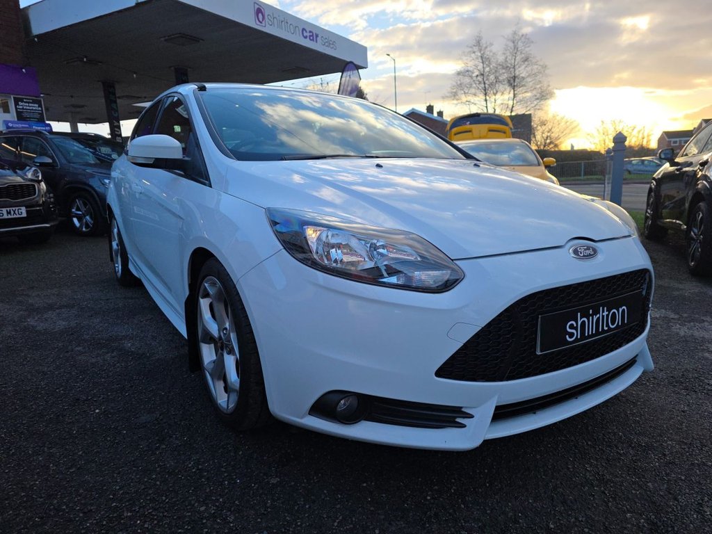 Used Ford Focus 2014 for sale - 77010127: Photo 2