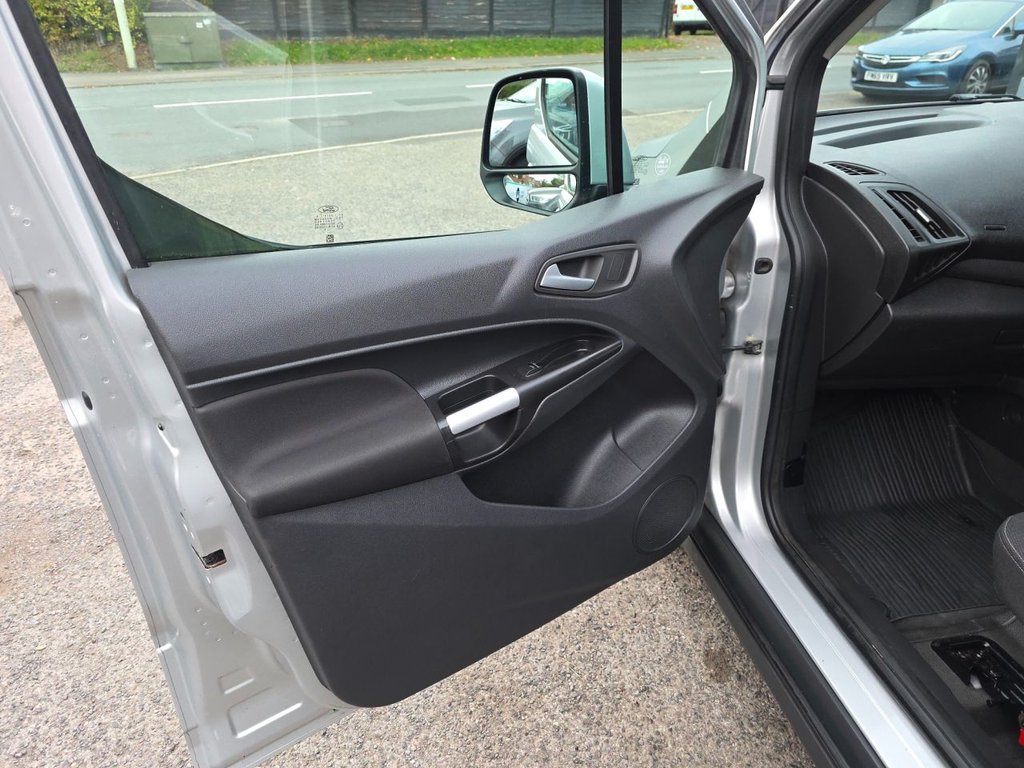 Used Ford Transit Connect 2015 for sale - 76416907: Photo 18