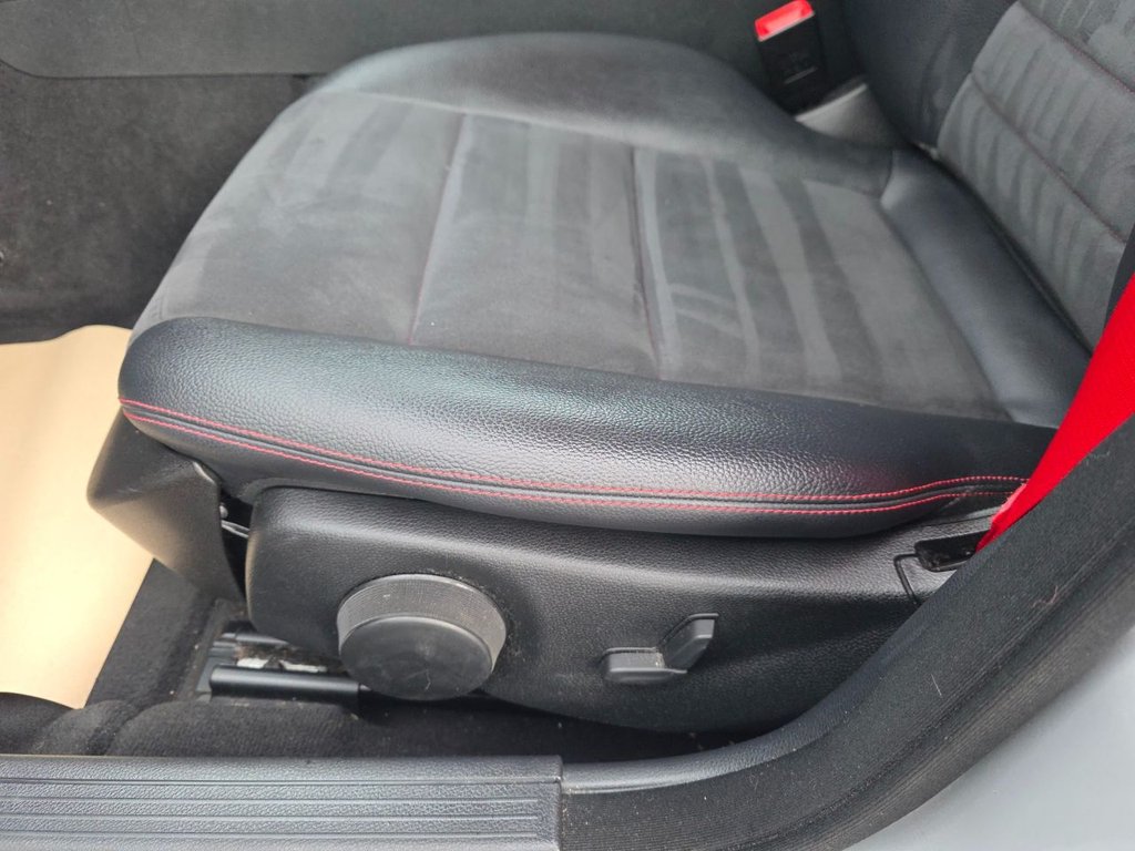 Used Mercedes-Benz C Class 2013 for sale - 76686301: Photo 20