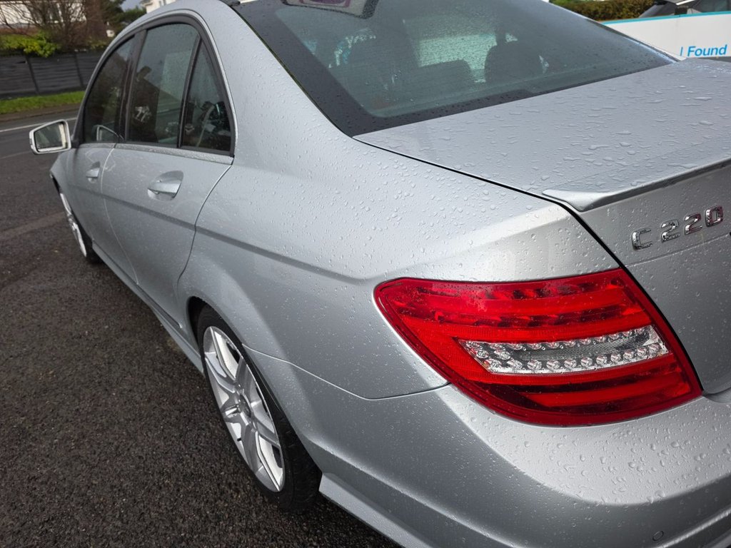 Used Mercedes-Benz C Class 2013 for sale - 76686301: Photo 32