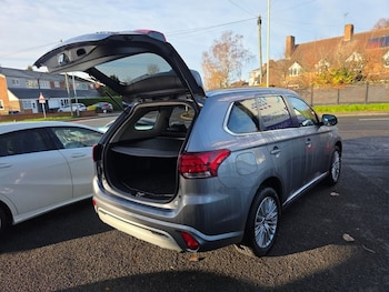 Used Mitsubishi Outlander 2019 for sale - 76910321: Photo