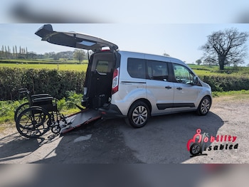 Used Ford Tourneo Connect 2017 for sale - 78223054: Photo