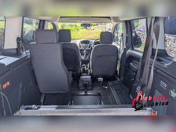 Used Ford Tourneo Connect 2017 for sale - 78223054: Photo