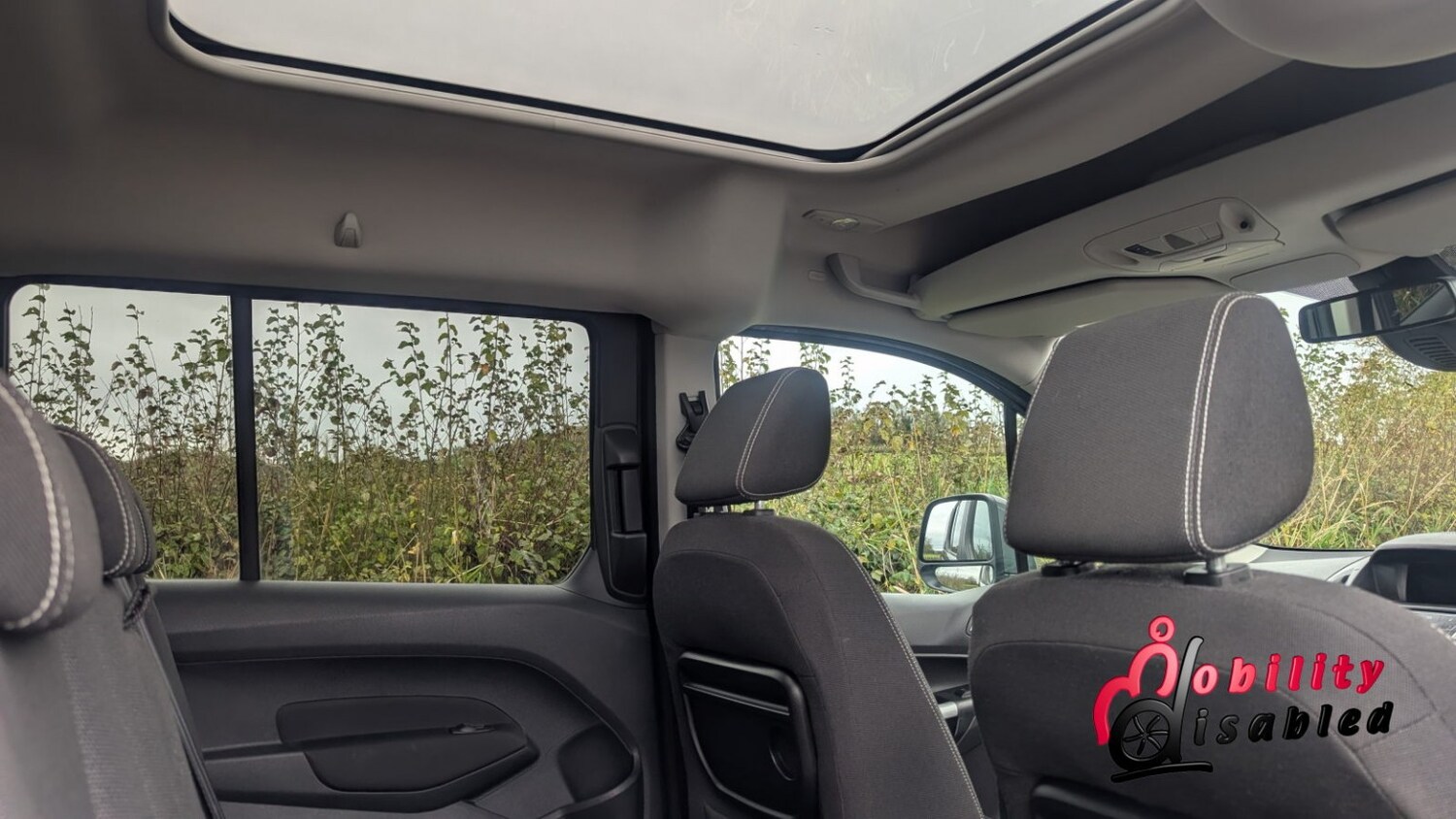 Used Ford Grand Tourneo Connect 2017 for sale - 76837028: Photo 18