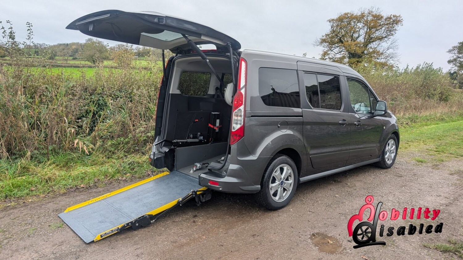 Used Ford Grand Tourneo Connect 2017 for sale - 76837028: Photo 19