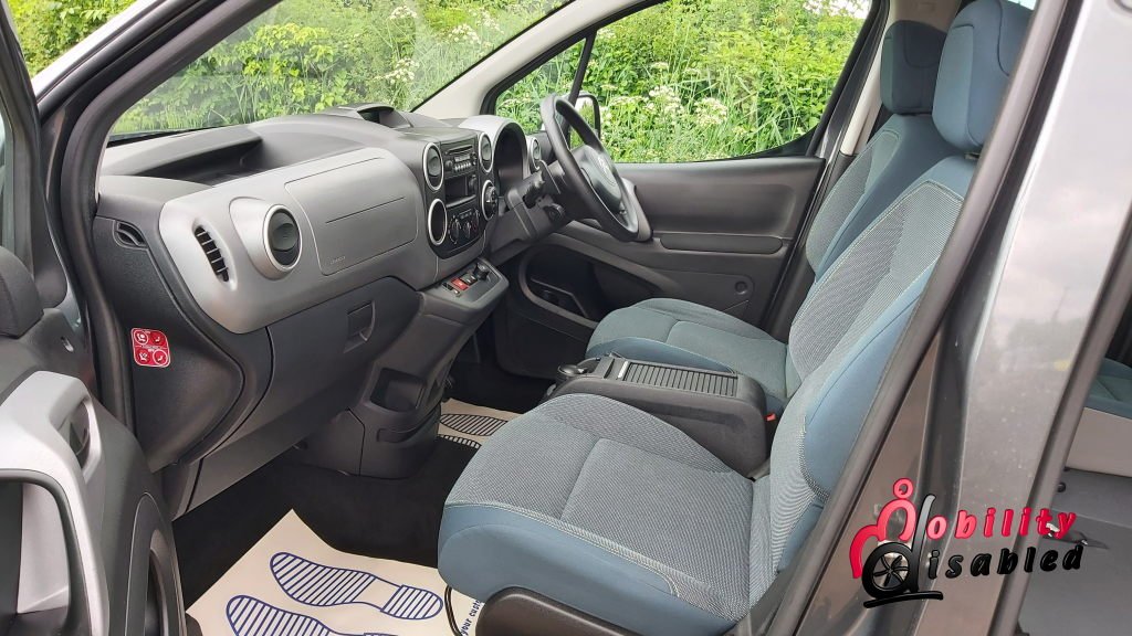 Vehicle 29