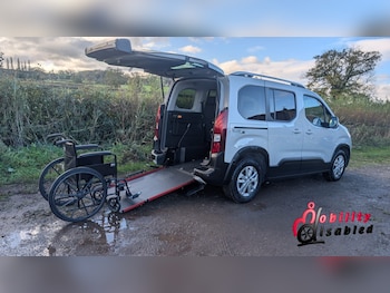 Used Peugeot Rifter 2020 for sale - 76643350: Photo