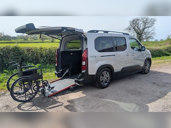 Used Peugeot Rifter 2023 for sale - 78222956: Photo