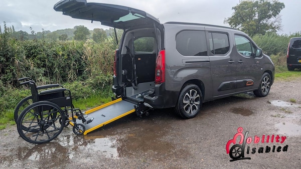 Used Citroen Berlingo 2024 for sale - 75774174: Photo 2