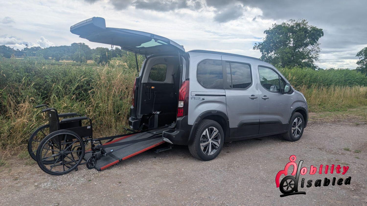 Used Peugeot Rifter 2024 for sale - 77775938: Photo 2