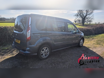 Used Ford Grand Tourneo Connect 2020 for sale - 77775935: Photo