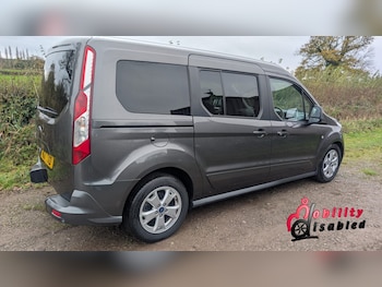 Used Ford Grand Tourneo Connect 2017 for sale - 76725679: Photo