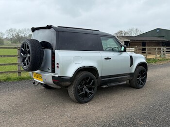 Used Land Rover Defender 90 2023 for sale - 78244709: Photo