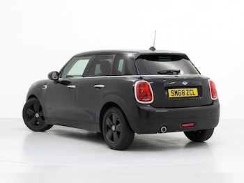 Used MINI Hatch 2018 for sale - 76199995: Photo 2