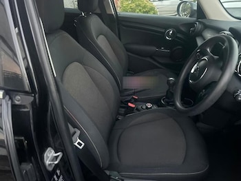 Used MINI Hatch 2018 for sale - 76199995: Photo 3