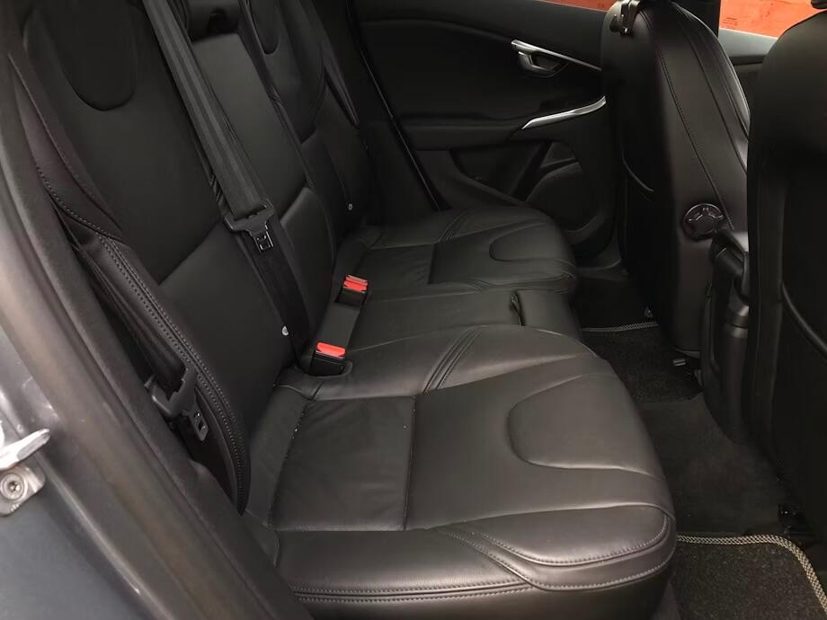 Used Volvo V40 2017 for sale - 76596945: Photo 5