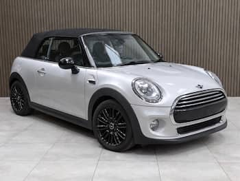 Used MINI Convertible 2018 for sale - 79874481: Photo