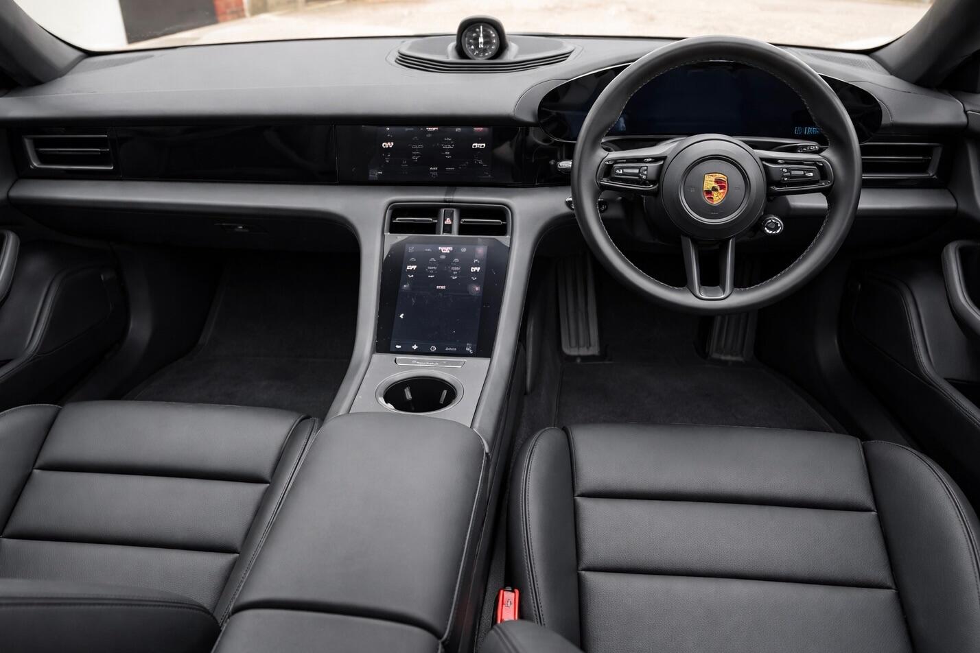 Used Porsche Taycan 2023 for sale - 77723119: Photo 3