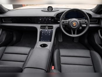 Used Porsche Taycan 2023 for sale - 77723119: Photo