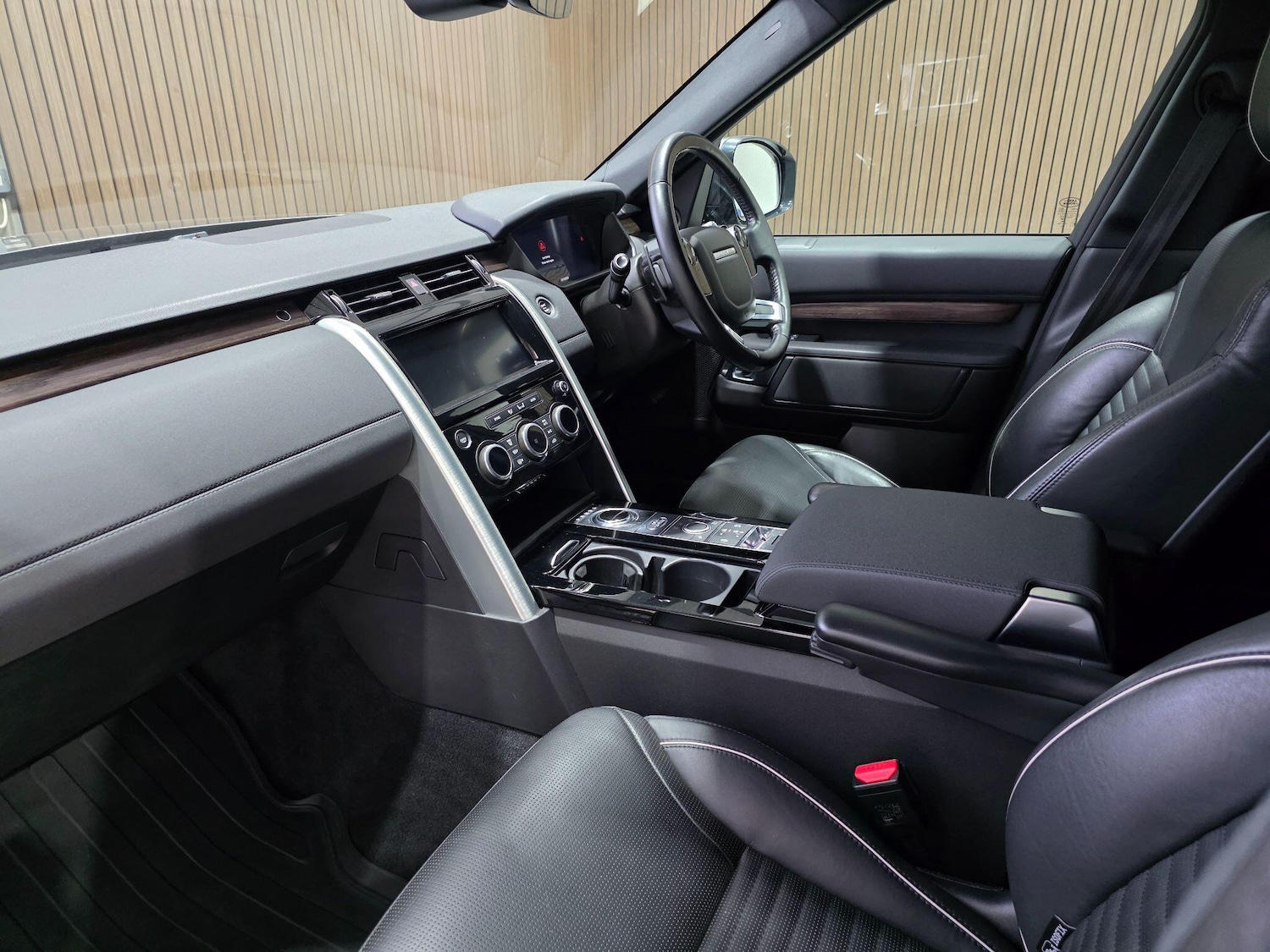 Used Land Rover Discovery 2018 for sale - 76521767: Photo 20