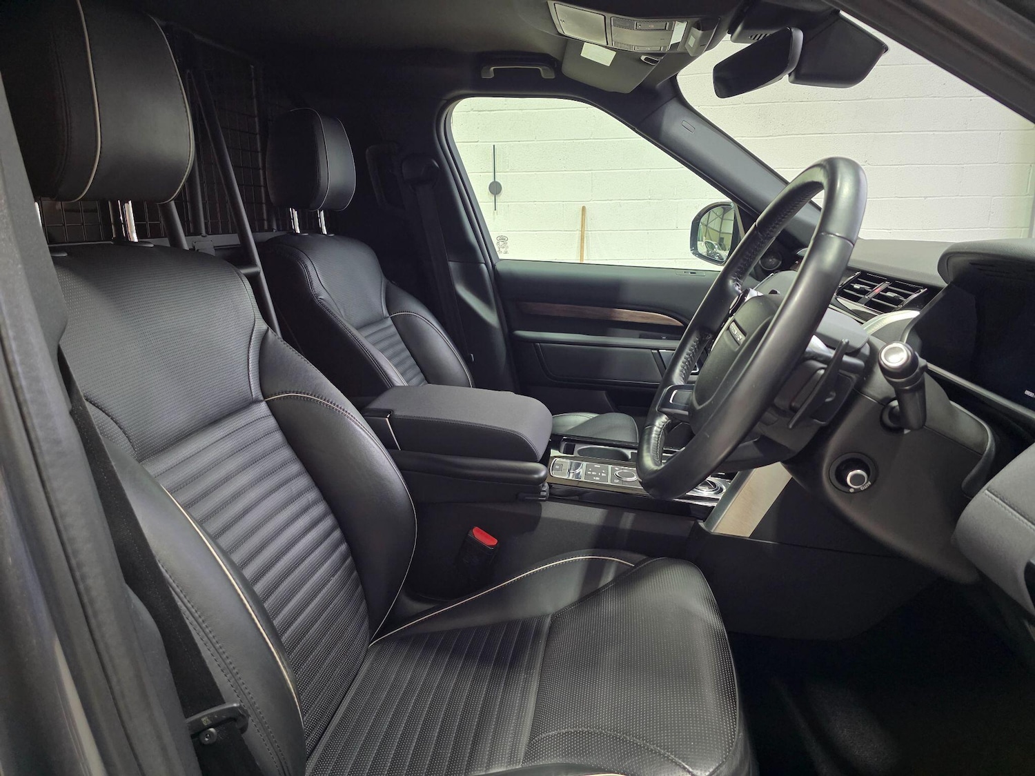 Used Land Rover Discovery 2018 for sale - 76521767: Photo 21