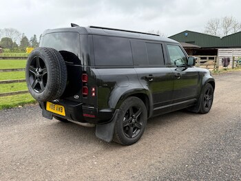 Used Land Rover Defender 110 2021 for sale - 78245024: Photo