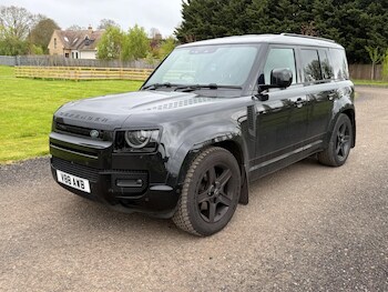 Used Land Rover Defender 110 2021 for sale - 78245024: Photo