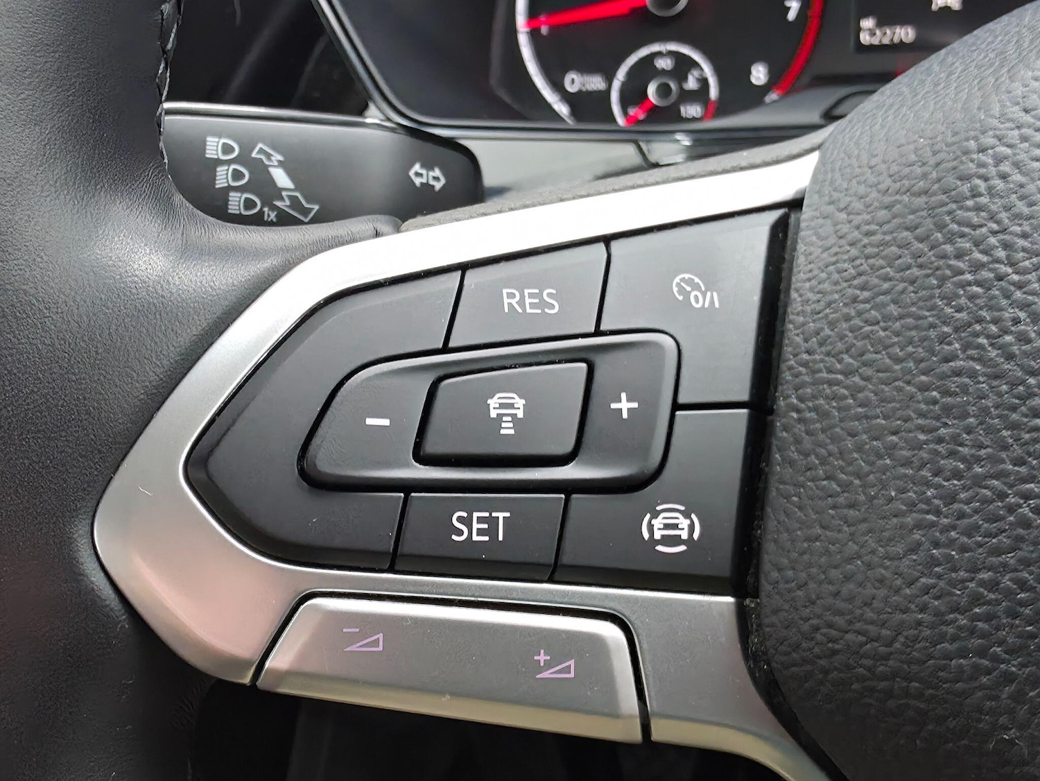 Used Volkswagen T-Cross 2019 for sale - 76032289: Photo 32