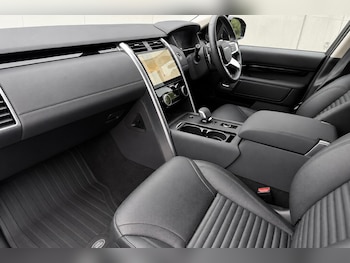 Used Land Rover Discovery 2024 for sale - 78600620: Photo