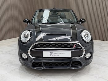 Used MINI Convertible 2018 for sale - 79373610: Photo