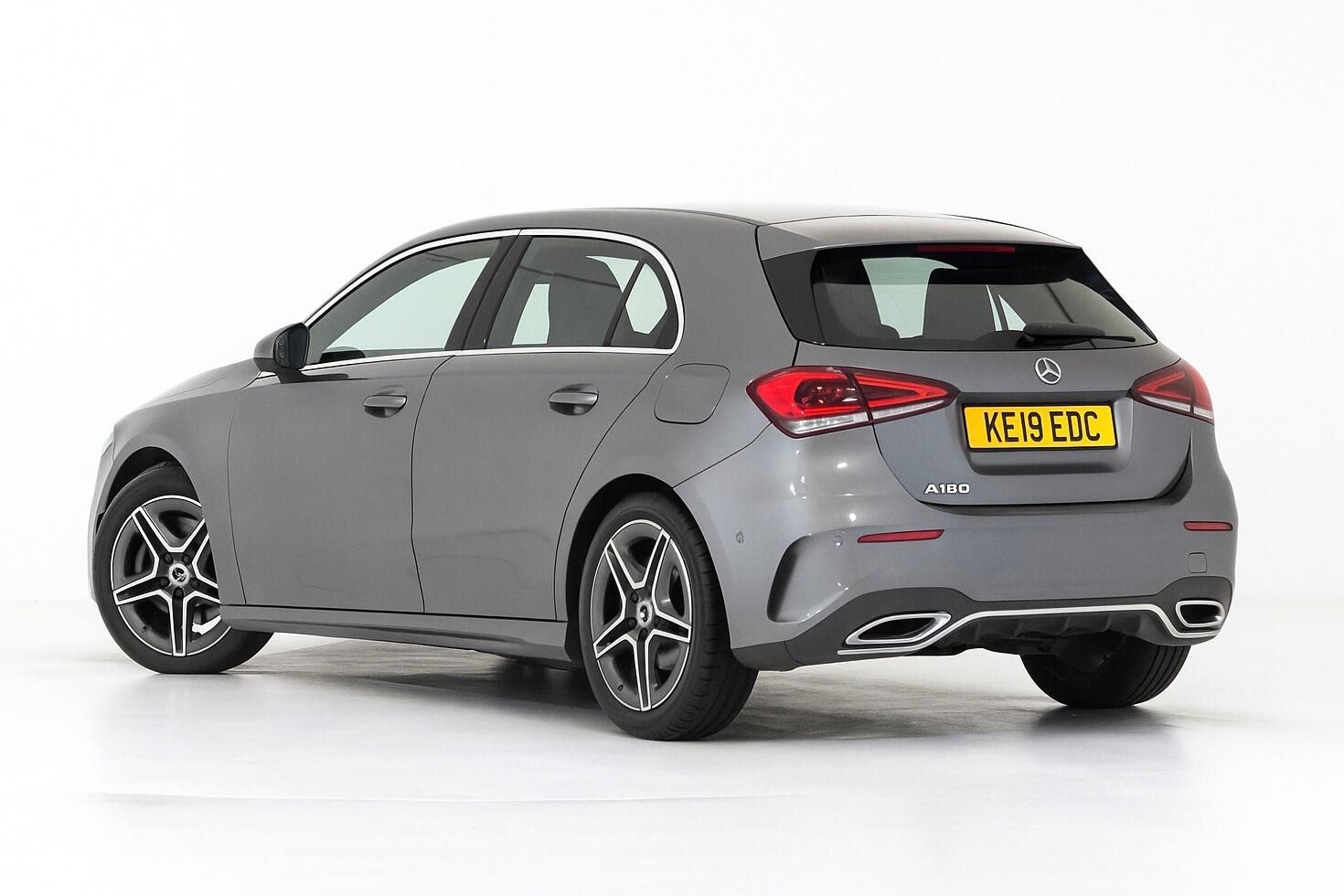 Used Mercedes-Benz A-Class 2019 for sale - 76592943: Photo 2