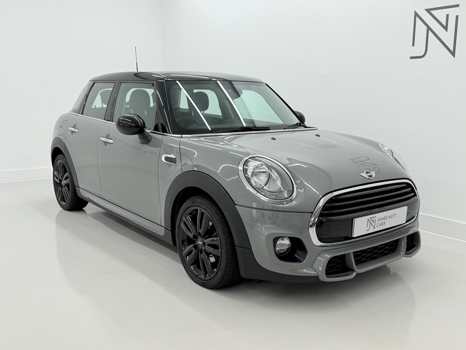 Used MINI Hatch 2017 for sale - 77230041: Photo 2