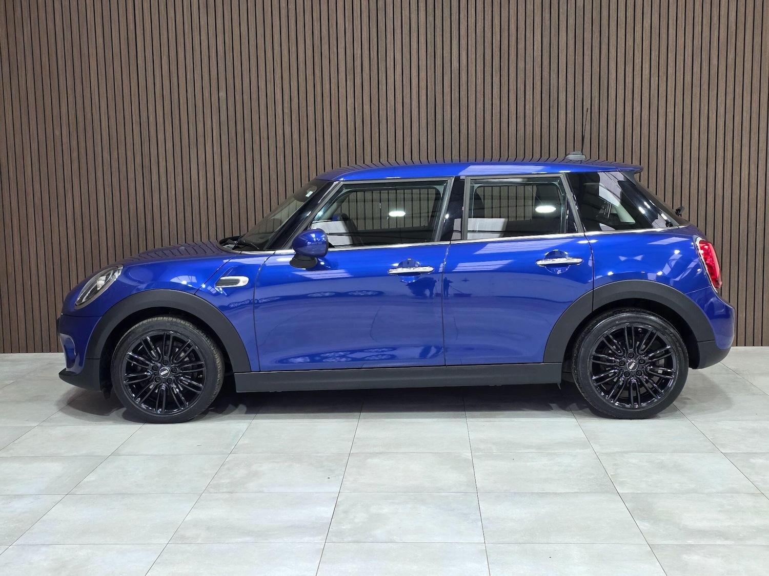 Used MINI Hatch 2019 for sale - 77598656: Photo 3