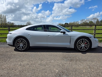 Used Porsche Taycan 2023 for sale - 78214452: Photo