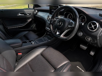 Used Mercedes-Benz GLA 2018 for sale - 78728119: Photo