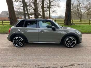 Used MINI Hatch 2018 for sale - 75232302: Photo
