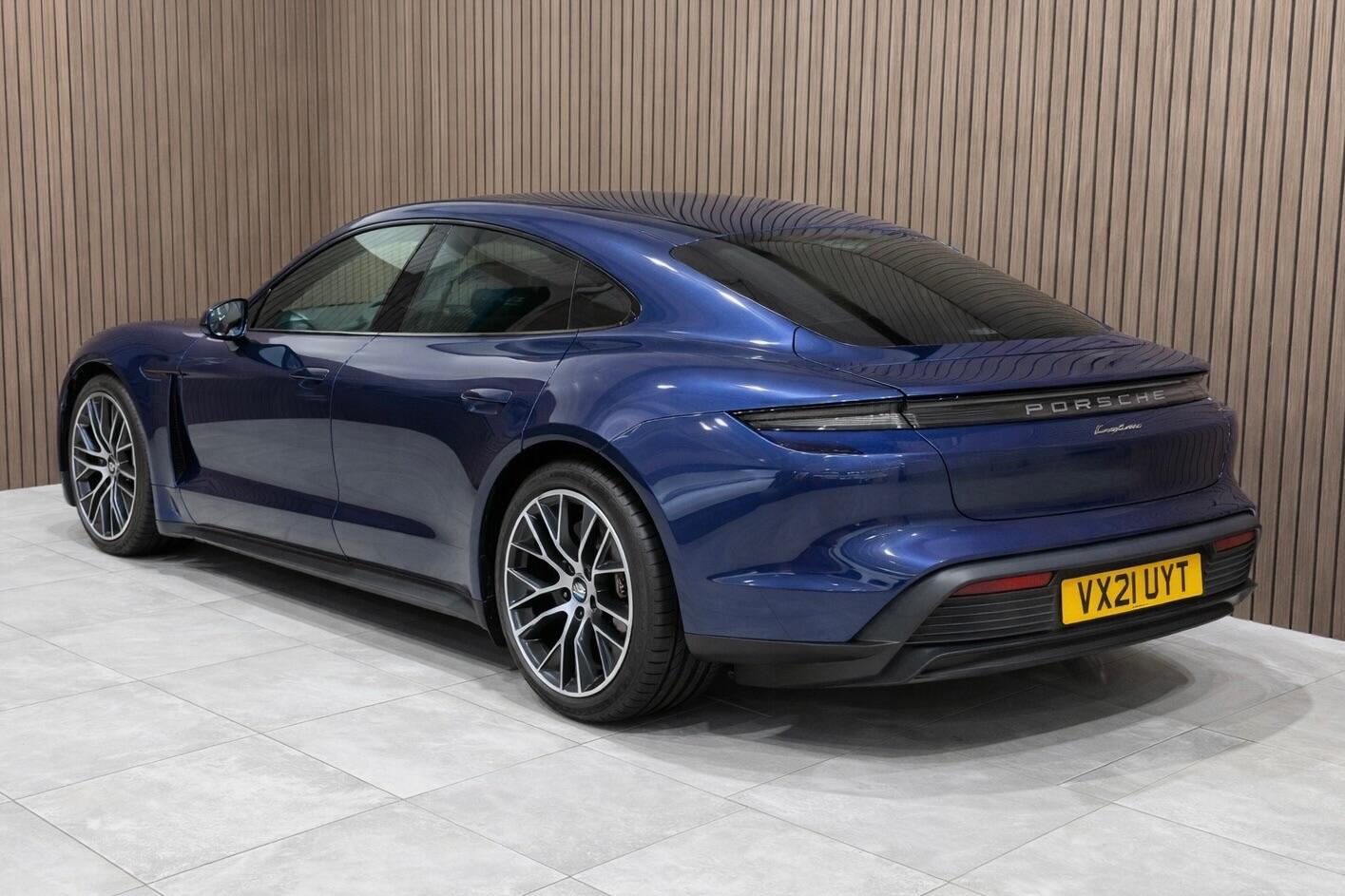 Used Porsche Taycan 2021 for sale - 77559753: Photo 2