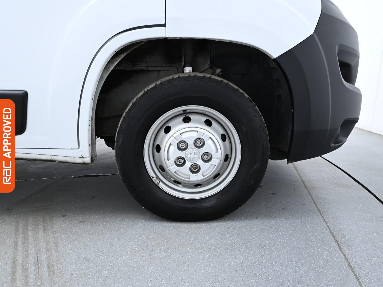 Vehicle 27