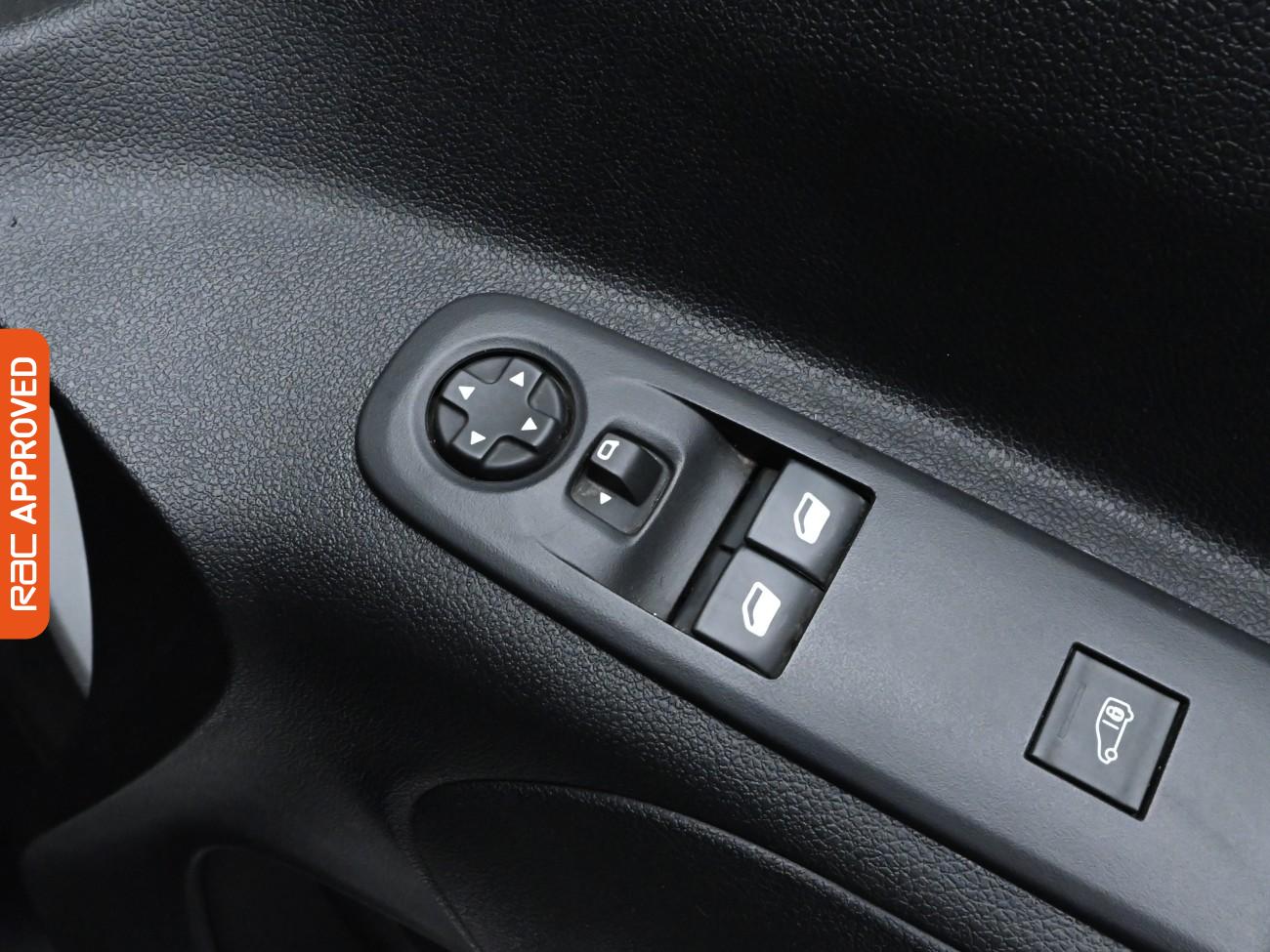 Used Vauxhall Combo 2020 for sale - 75924839: Photo 23