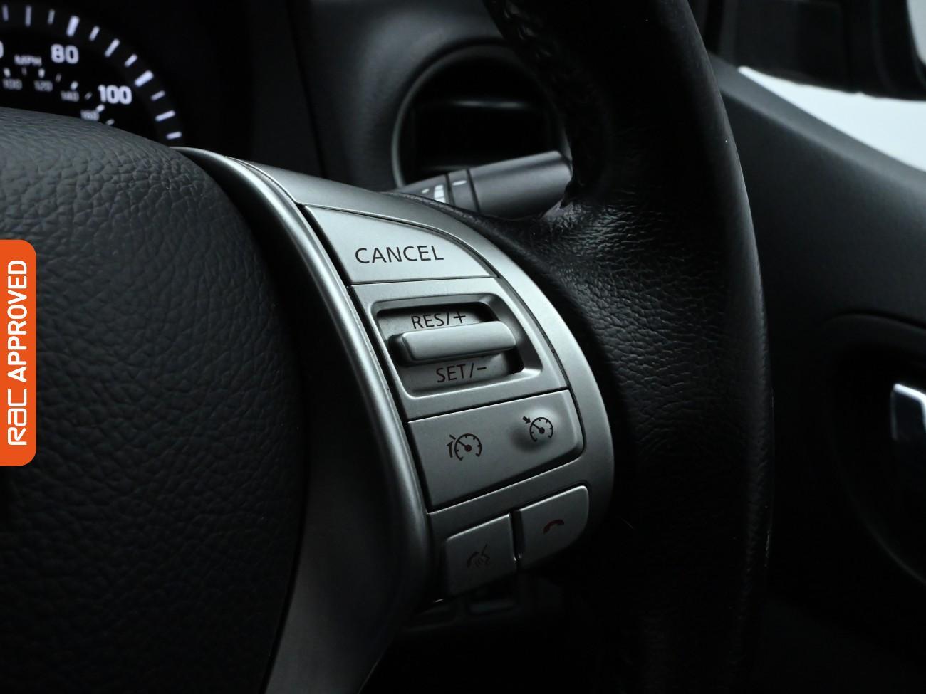 Used Nissan Navara 2018 for sale - 75932668: Photo 21