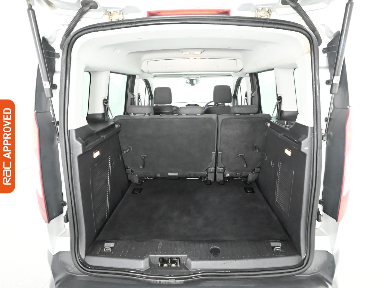 Used Ford Tourneo Connect 2015 for sale - 76916361: Photo 13