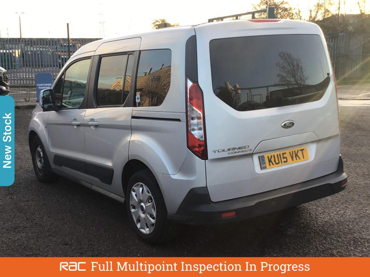 Used Ford Tourneo Connect 2015 for sale - 76916361: Photo 2