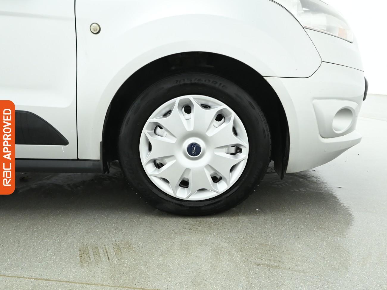 Used Ford Tourneo Connect 2015 for sale - 76916361: Photo 21