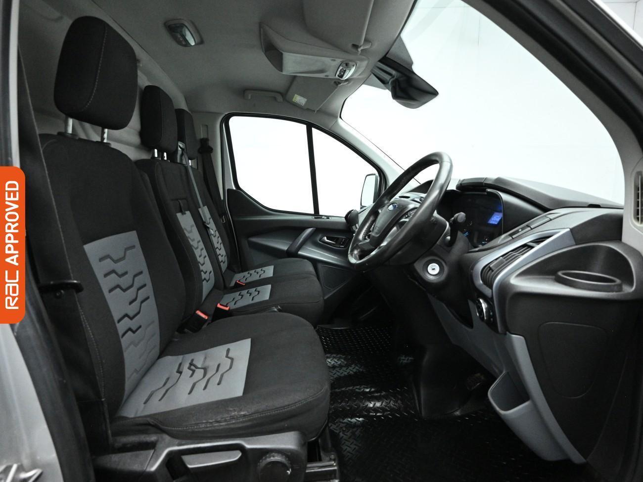Used Ford Transit Custom 2016 for sale - 77432130: Photo 2